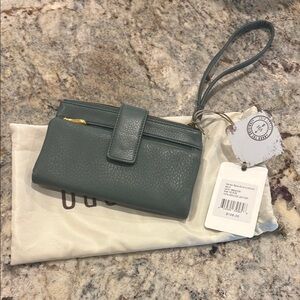 NWT, HOBO Green (Meadow) Leather Wristlet